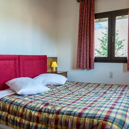 Mountain House 3* Karpenísion