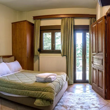 Mountain House Casa de hóspedes Karpenísion