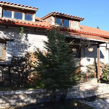 Mountain House Karpenísion